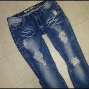 Machine jeans, factory distressed, skinny